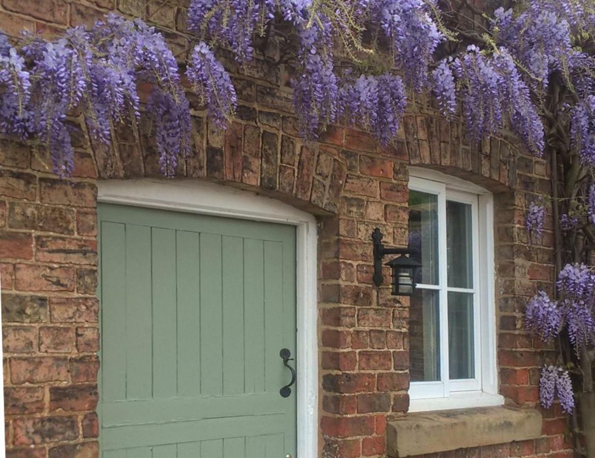 The Stables At Owlett Hall Crowle  المظهر الخارجي الصورة